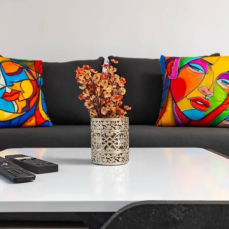 Top-floor Flat With Balcony By Flat Manаger Apartmán *