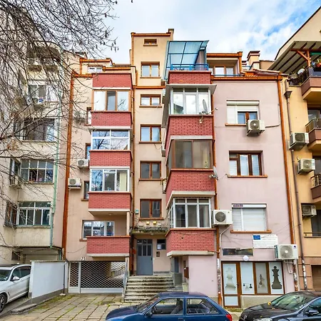 Apartmán Top-floor Flat With Balcony By Flat Manаger