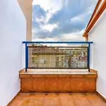 Apartament Top-floor Flat With Balcony By Flat Manаger *