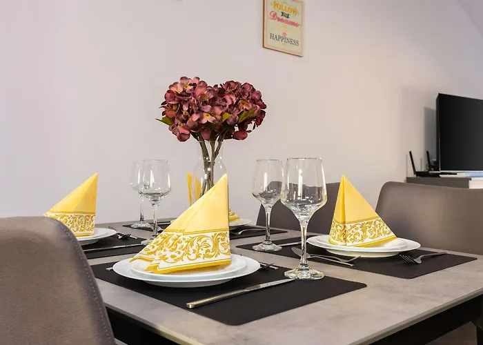 Apartment Top-floor Flat With Balcony By Flat Manаger *